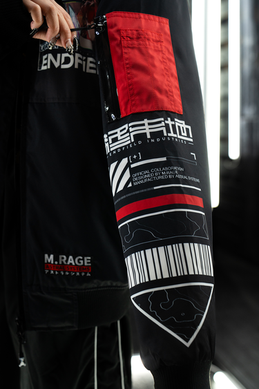 [PRE-ORDER] LAEVATAIN BOMBER